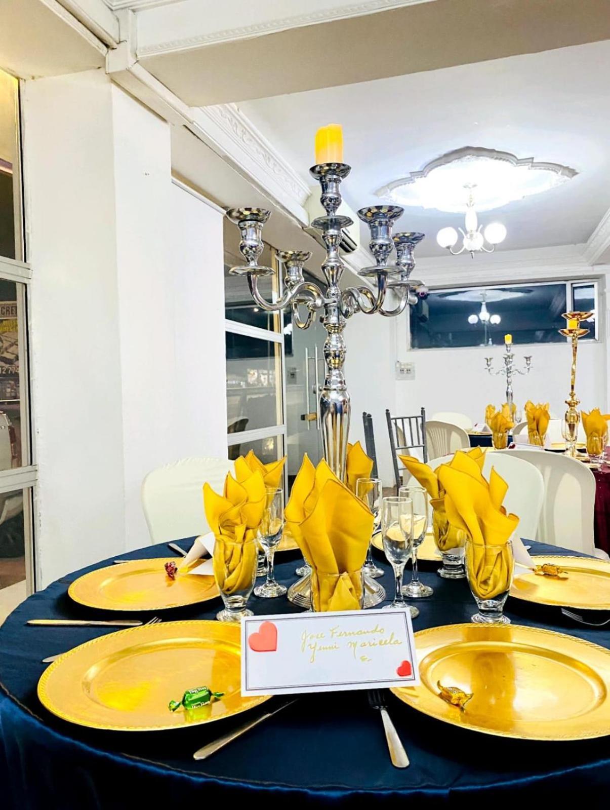 西加州酒店 Puerto Espejo 外观 照片